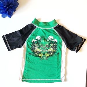 SWIM SHIRT 3T GREEN BROWN SKULL SHORT SLEEVE